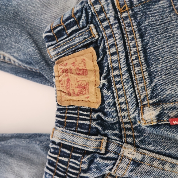 Levi's  526 Relaxed Fit Jeans Size 5 Regular - Picture 4 of 4